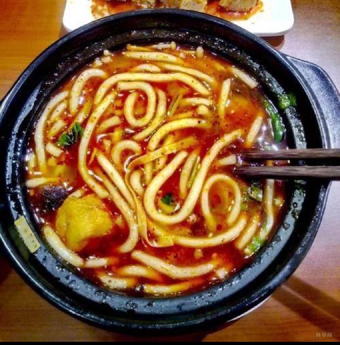 砂锅碗杂面