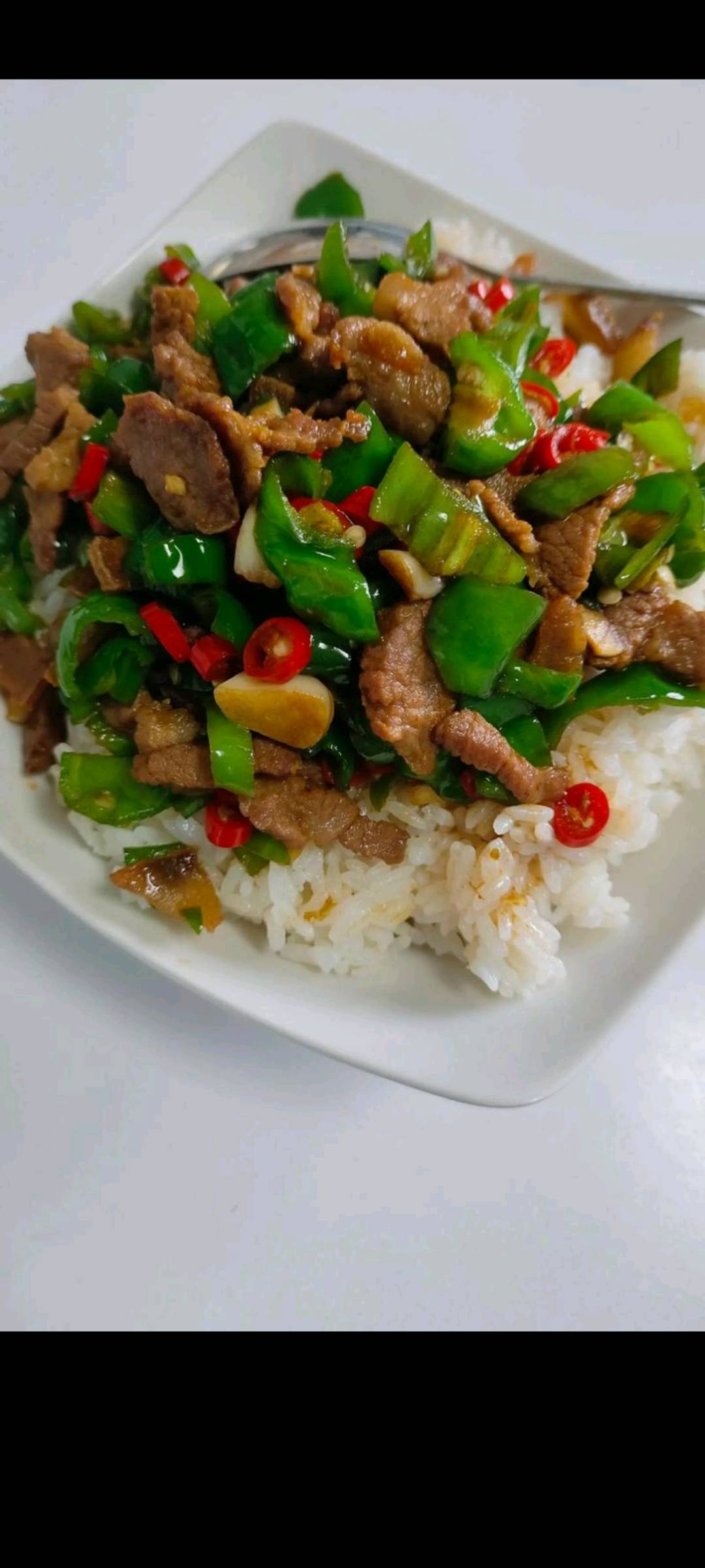 小炒肉盖饭